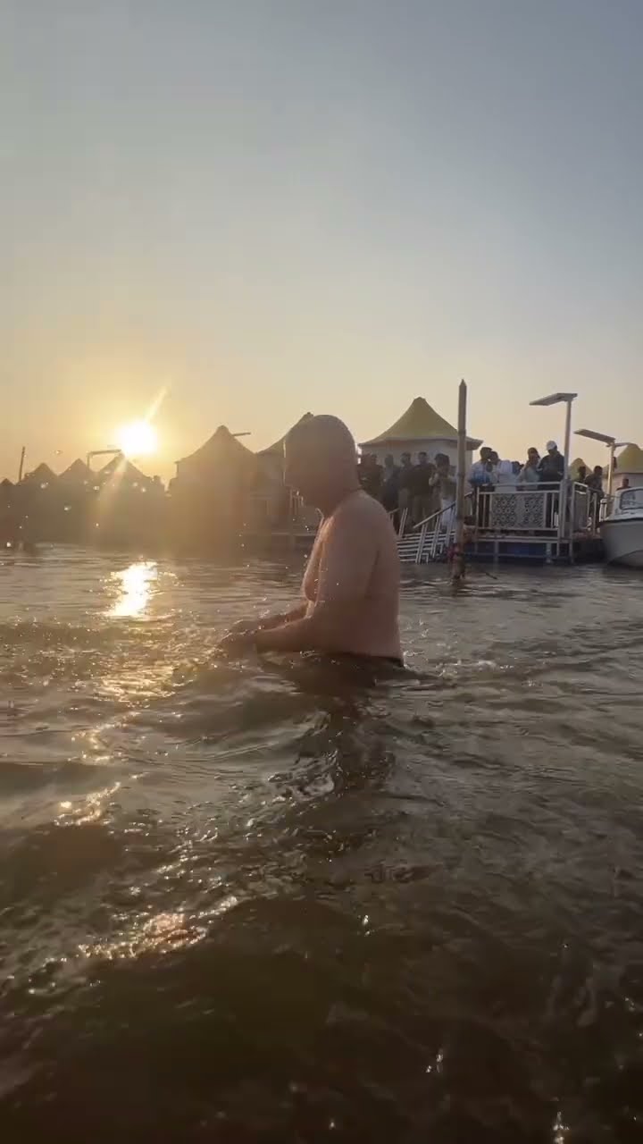 Anupam Kher joins millions at Maha Kumbh Mela with a HOLY Ganga Dip! ? #anupamkher #mahakumbh2025