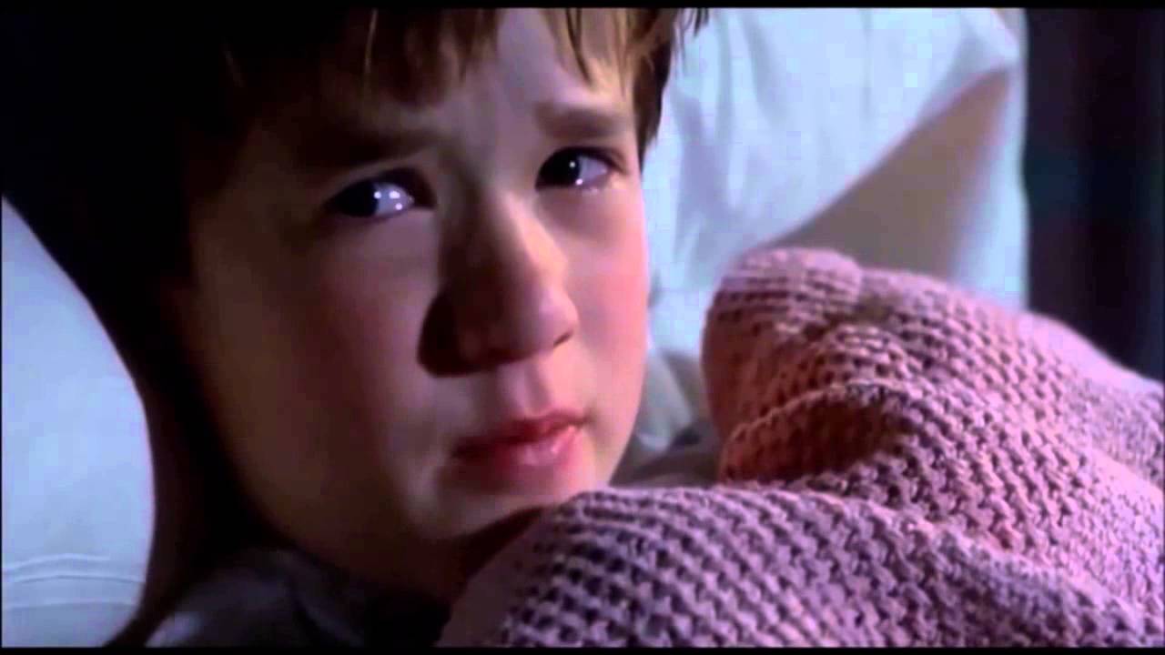 The Sixth Sense (1999): "I see dead people." - YouTube