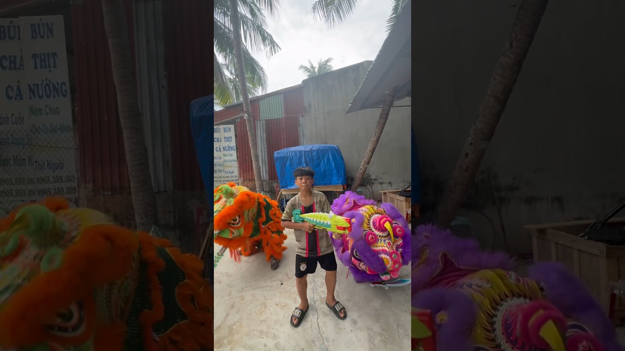 Đại Chiến Những Chú Lân Đủ Màu Sắc 