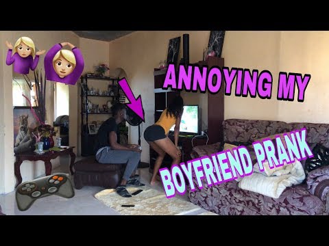 annoying-my-boyfriend-while-he-plays-game-||prank||!!!🙆🏼‍♀️🎮