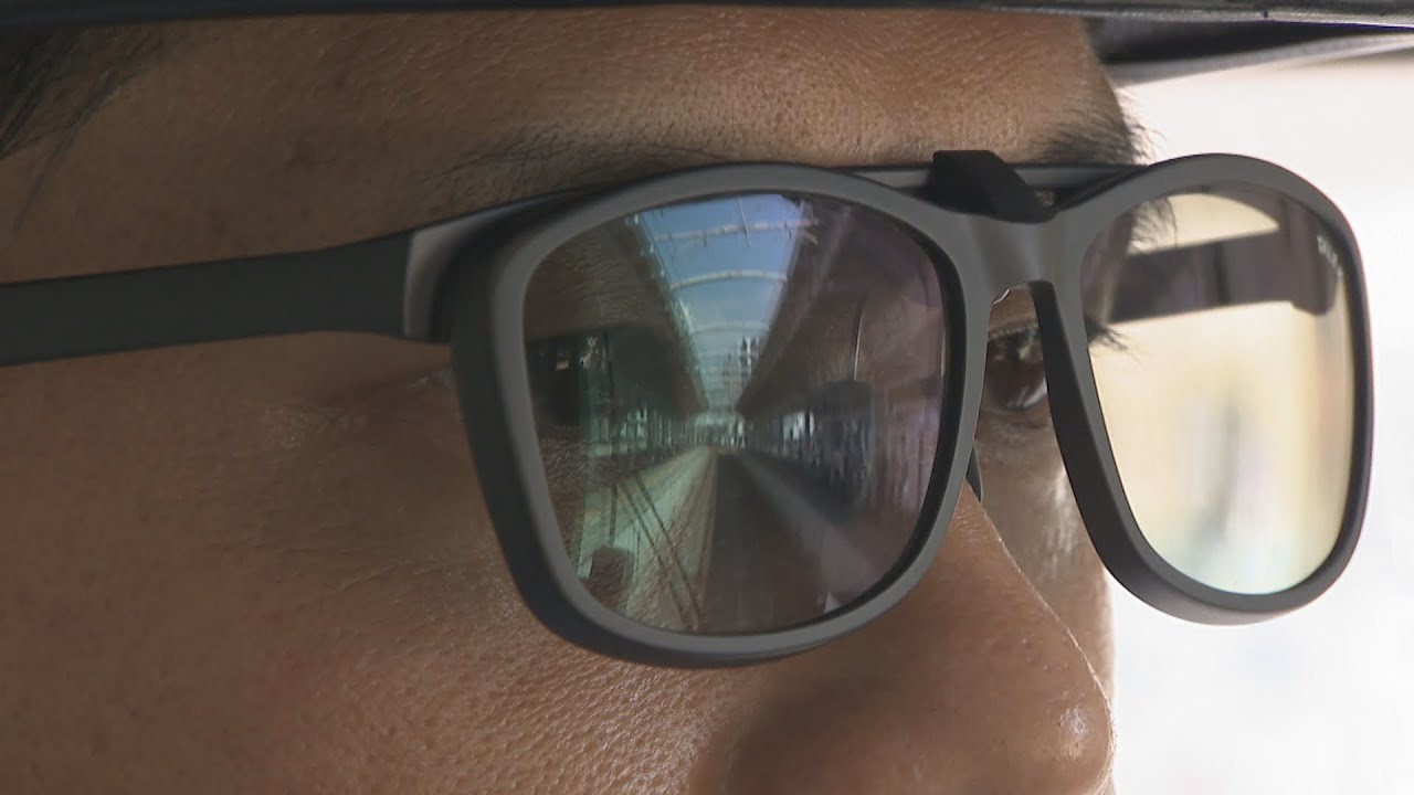 JR Shikoku to test sunglasses for train drivers to improve safety