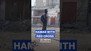 Hamas Fighters And Red Cross Vehicles Wait To Cross Gaza Yellow Line Resimi