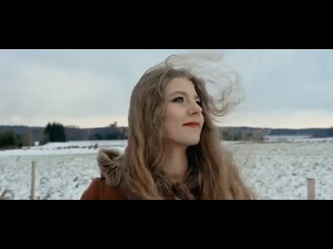 Karolina Lizer &amp; Bum Bum ORKeSTAR - Czas na Święta (Official Music Video)