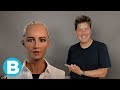  Meest mensachtige robot ter wereld Sophia bezoekt Nederland   