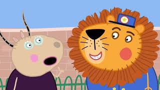 Peppa Pig Peppa Pig And George Pig Play On The Sand Digger Rides