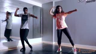 Watch our two hip hop bolly dancers rishi and wrijoya take this
satrangi re by dr. srimix storm. gotta love the strong dynamic duo
wrishoya!