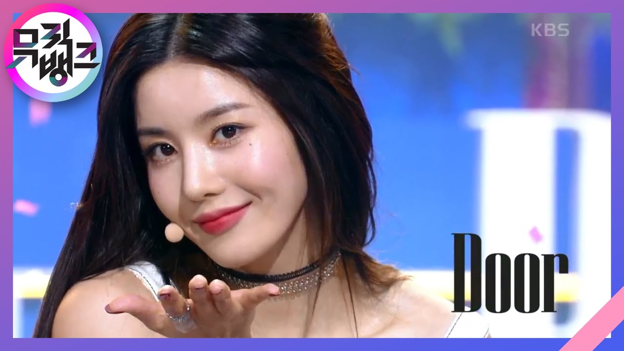 KWON EUN BI(권은비) - Door (Music Bank) | KBS WORLD TV