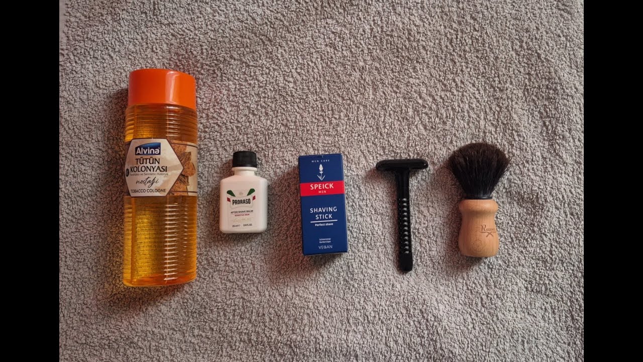 Wilkinson Sword Classic Çift Taraflı Tıraş Aleti, Razora At Kılı Fırça, ile Geleneksel Tıraş