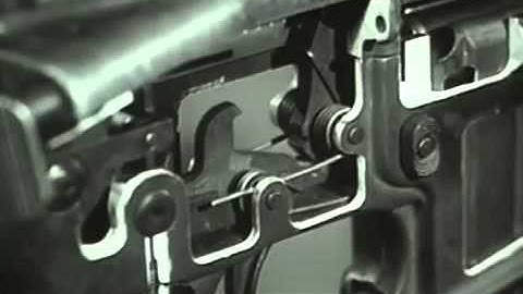 M-16 Rifle M16/1966 US Army 1/2