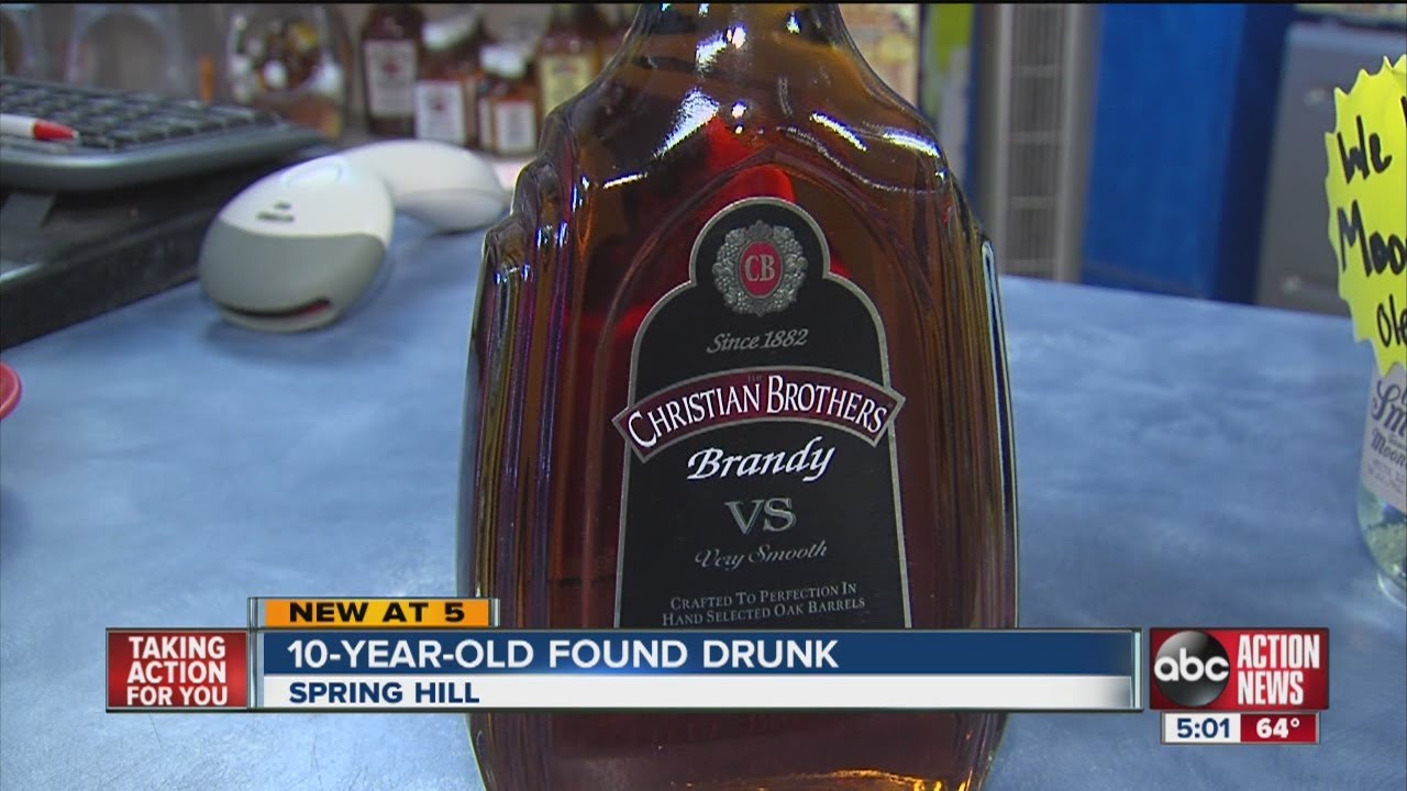 10-year-old boy found wandering Spring Hill street naked and drunk