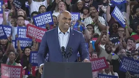 Ted Cruz and Colin Allred campaign ahead of Election Day