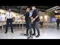 乙武氏、ロボット義足で歩く。ソニー「OTOTAKE PROJECT」 - Impress Watch