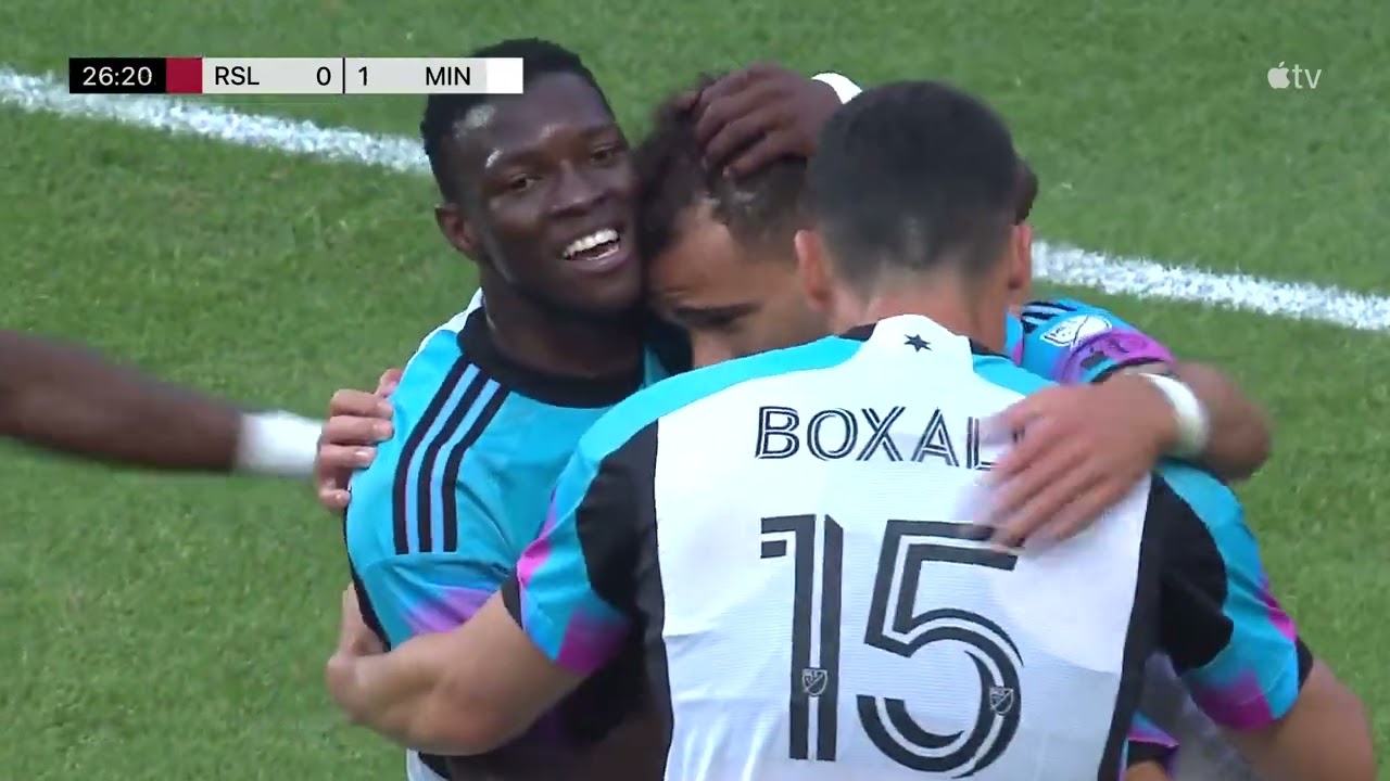 GOAL: Hassani Dotson, Minnesota United FC - 27th minute