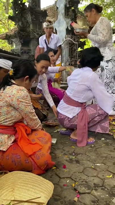 Sembahyang Agama Hindu Bali #bali #hindu #budayabali