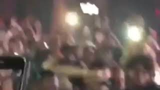 Tory Lanez FIGHTS someone in crowd