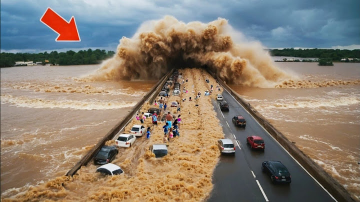 Mass Evacuation in Spain! Telde City washed away after severe flooding in Canaria, bridge collapsed.