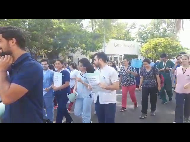 Manifestación de trabajadores becados de Salud Pública