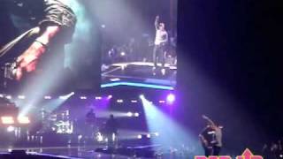 Eminem Performs "Airplanes" + "Forever" Live in Los Angeles