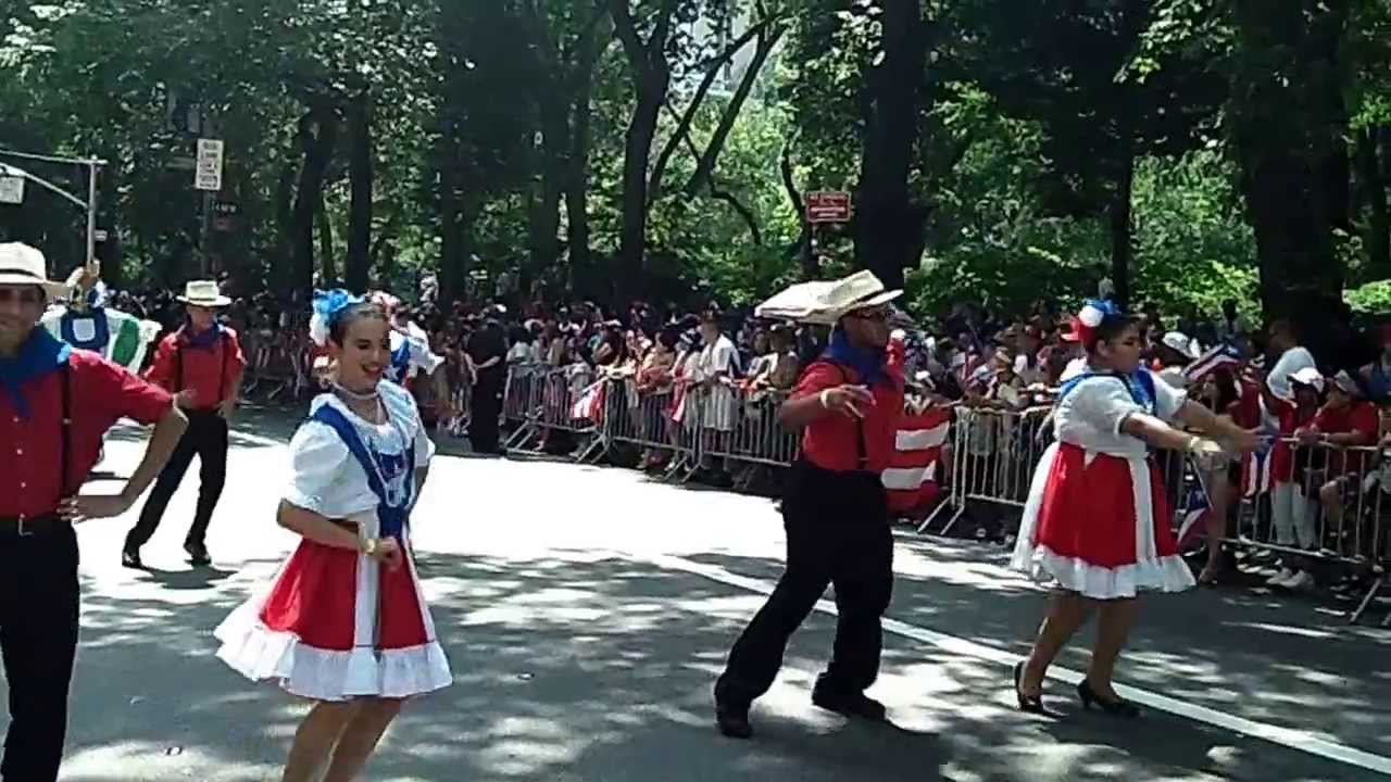Puerto Rican Day Parade~NYC~2013~Ballet Folklorico de Vega Alta~NYCParadelife - YouTube