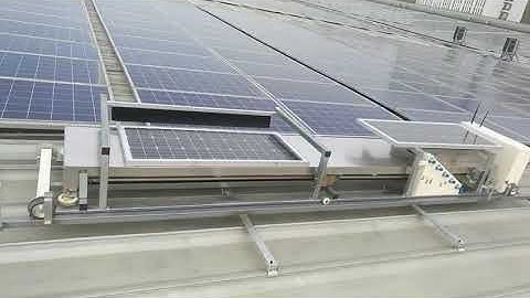 Commercial roof photovoltaic power station solar panel cleaning robot