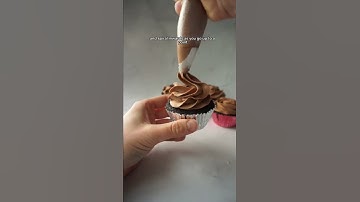 Cupcake Styles using Wilton 1M Piping Tip