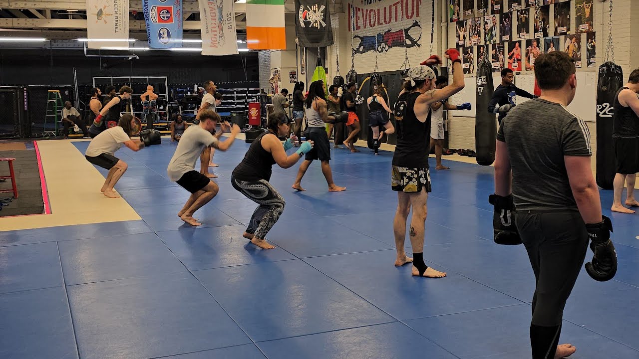 Muay Thai training live!