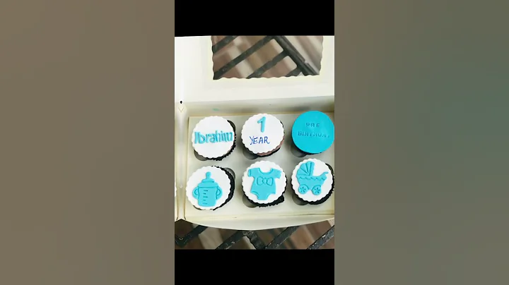 #cupcakes #fondantcupcakes #handmade #homemade #cake @Thecakeroomofficial