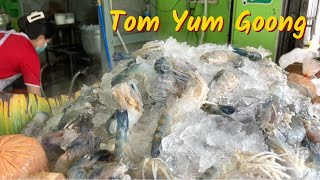 The 40-Years-Old Legend of Unparalleled Deliciousness; Tom Yum Goong Banglamphu  - Thai Street Food