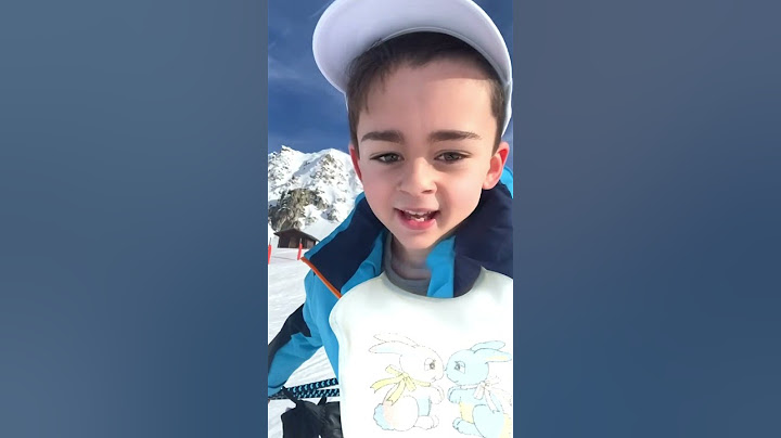 CET ENFANT ESSAYE DE SKIER⛷️🤣#shorts #humour