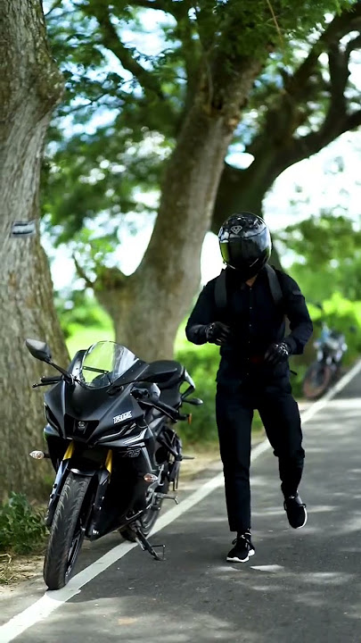 Yamaha r15 v4 black #r15_v4 #shorts #cinematic_video #bike