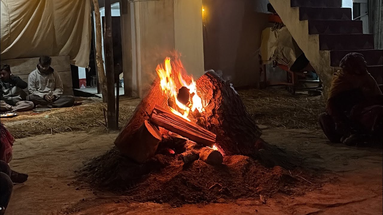 Vlog no -53 ! पूजा कि बकरी खो गई आज ! सारा जंगल ढूँढ लिया फिर यहाँ जाकर मिली ! 