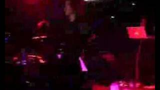 Hande Yener Ooze Venue - Yalanın Batsın