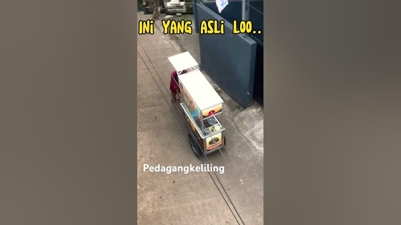 martabak mini sellers using carts #pedagang keliling #feedshorts #shortsvideo #jinglemartabakmini