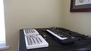 Evil Wombats - Yamaha Reface CP - Elektron Model:Samples X2