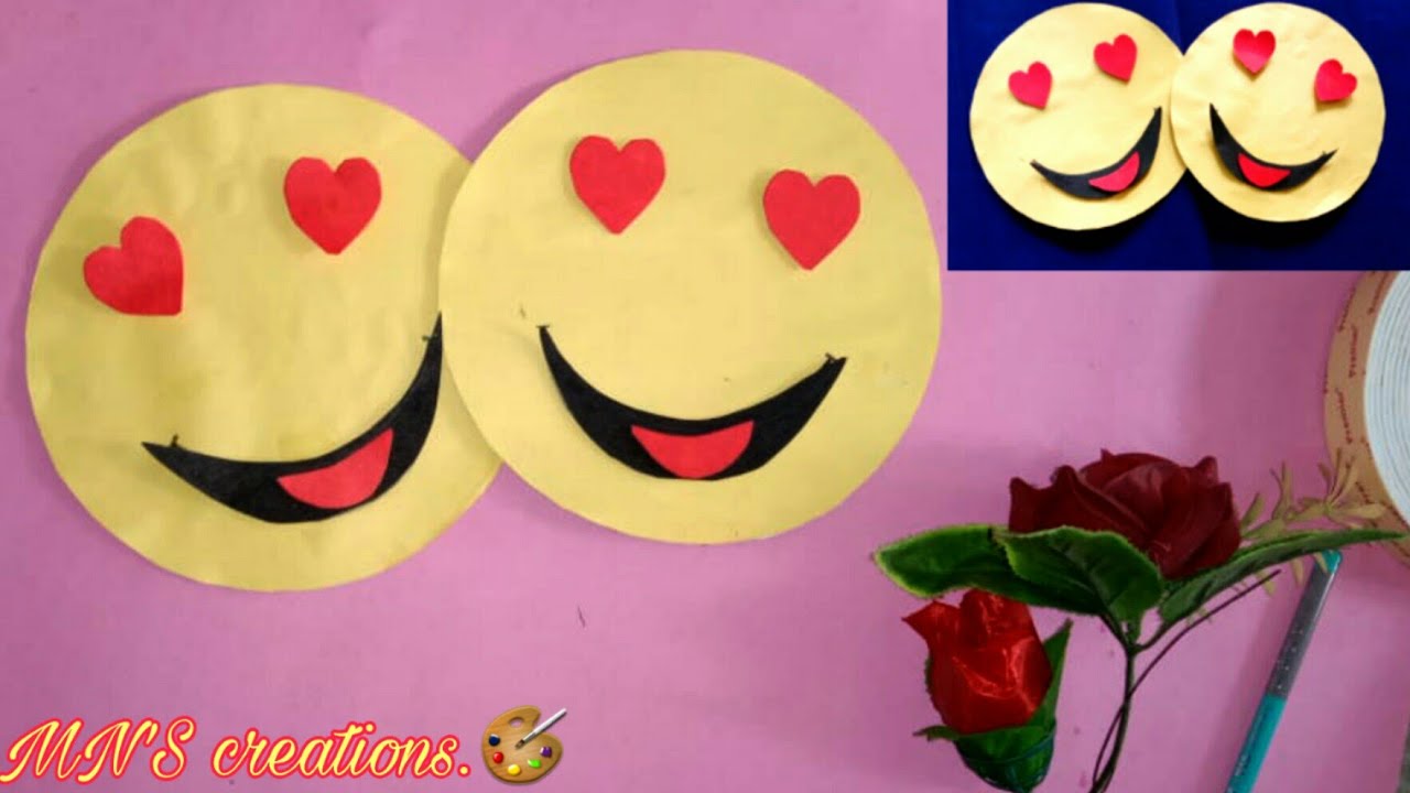 How to make emoji with paper😍||simple and easy to make|| paper emoji
