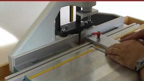 Hoffmann X-20 Bench-Top Routing Machine