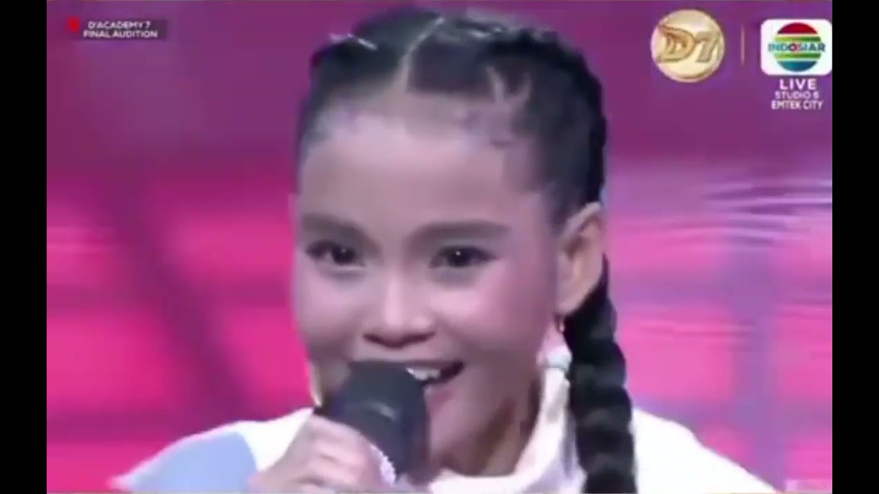 Cinta berpayung bulan, syaqira Da7