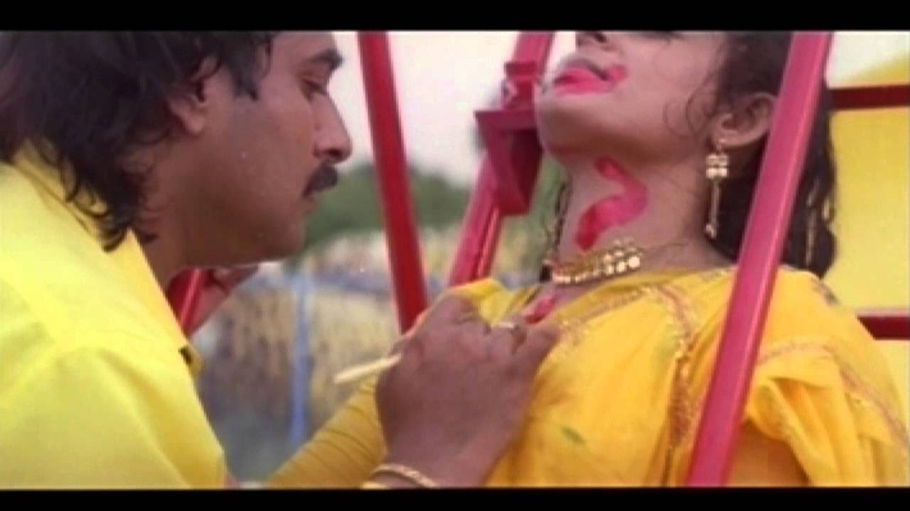 Manjil Maayum Saayam KaalamMazhavil Koodaram Malayalam Film Song