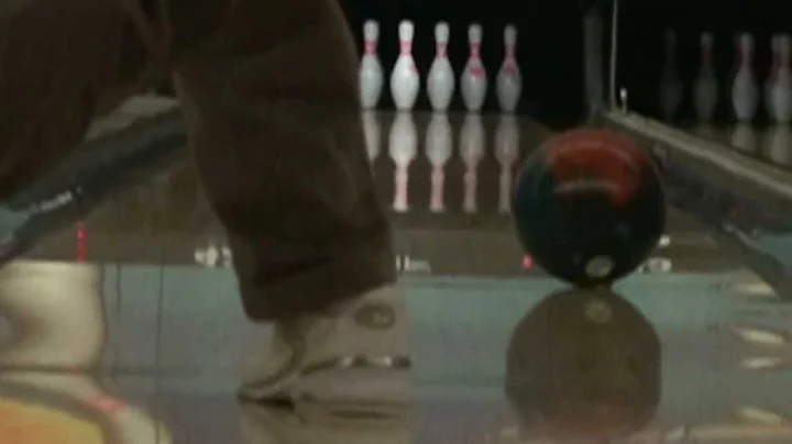 Slow Motion Bowling Release Video of Johnny Lin
