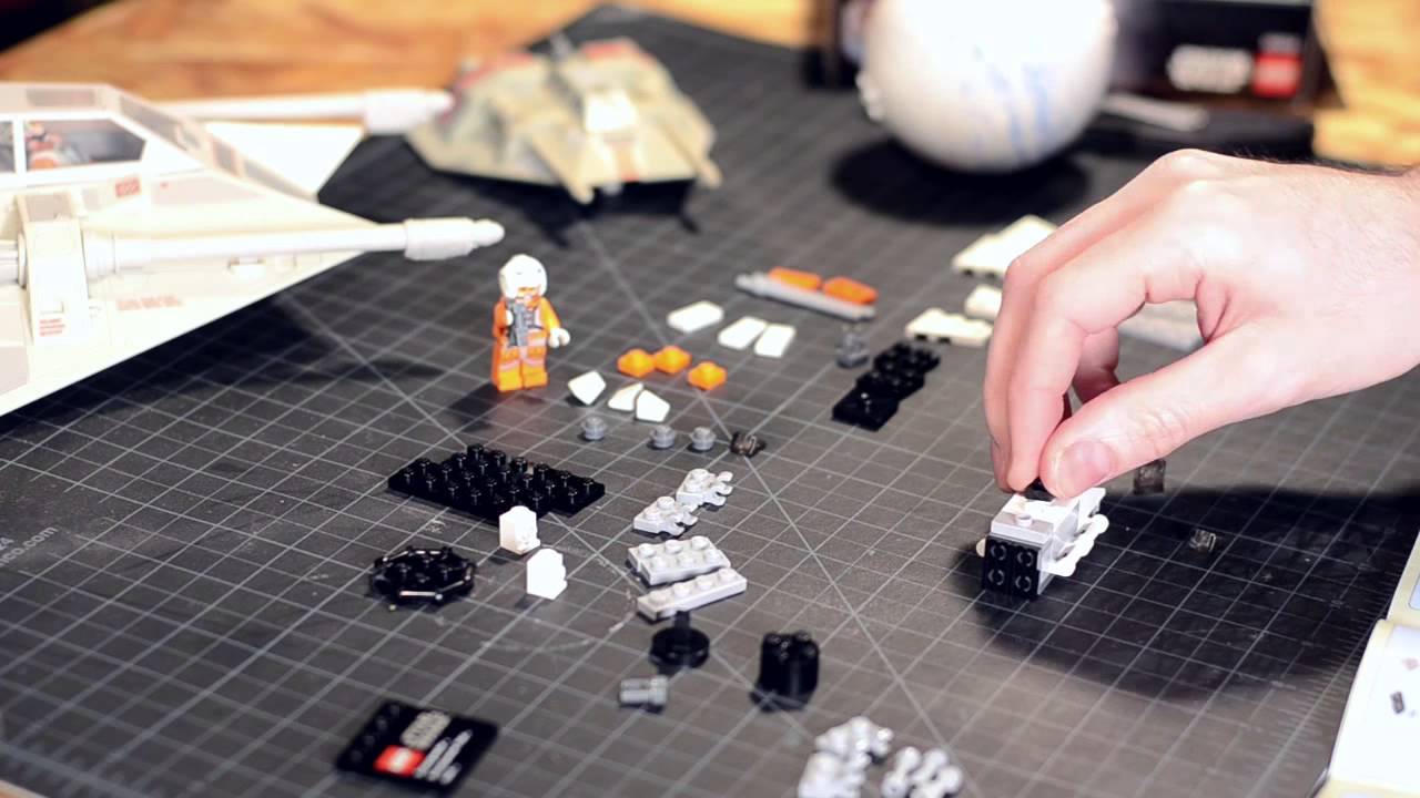 Lego Series 4 Planet Build - Hoth Snowspeeder