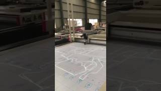 flatbed cutting plotter with Projector working for shoes sofa manufacturer