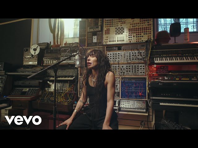 Loreen - Tattoo (Acoustic) class=