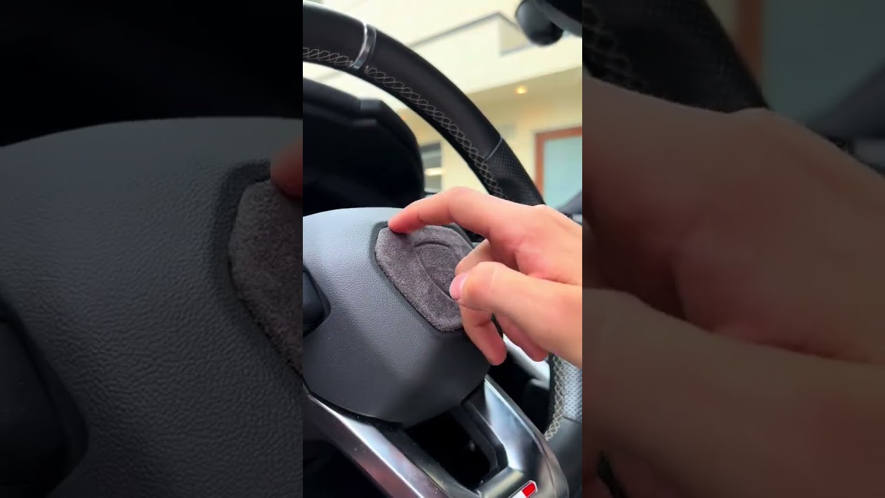 Alcant-Era on Lamborghini steering wheel 😦🔥 