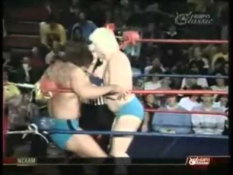 Scott Hall (w/ Curt Hennig) vs. Doug 'Pretty Boy' ...