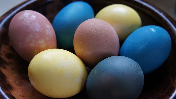 How to Dye Eggs Naturally
