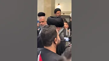 سماحة السيد القائد الان من مجلس فاتحة المرحوم السيد محمد بحر العلوم 