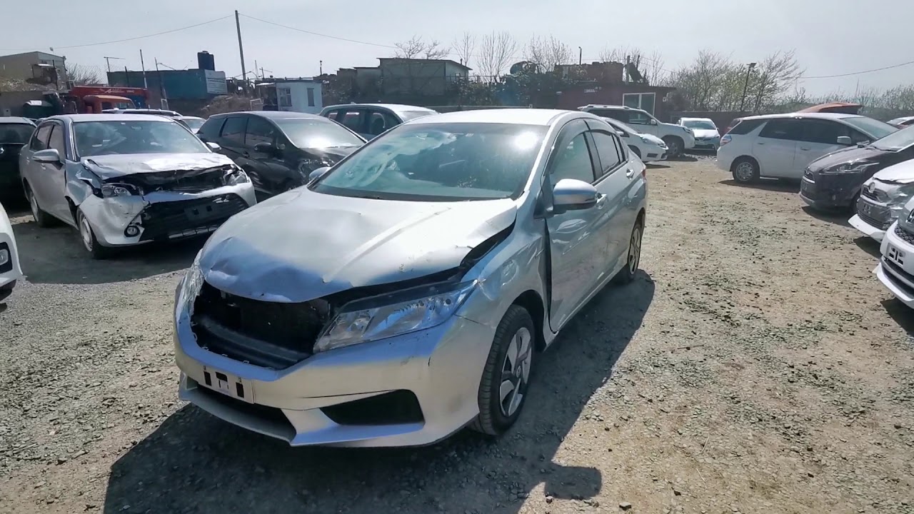 Honda grace 2016