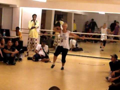 Maike Vs Irie Waacking Battle Haus Der Jugend Hannover Youtube