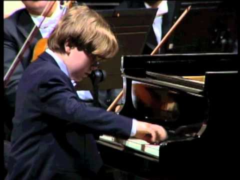 El prodigio del piano de 10 años - Michael Andreas Haeringer, Ganador - Tu si que vales 2012