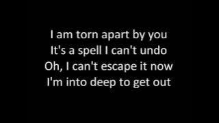 Ruelle - Storm (Lyrics)